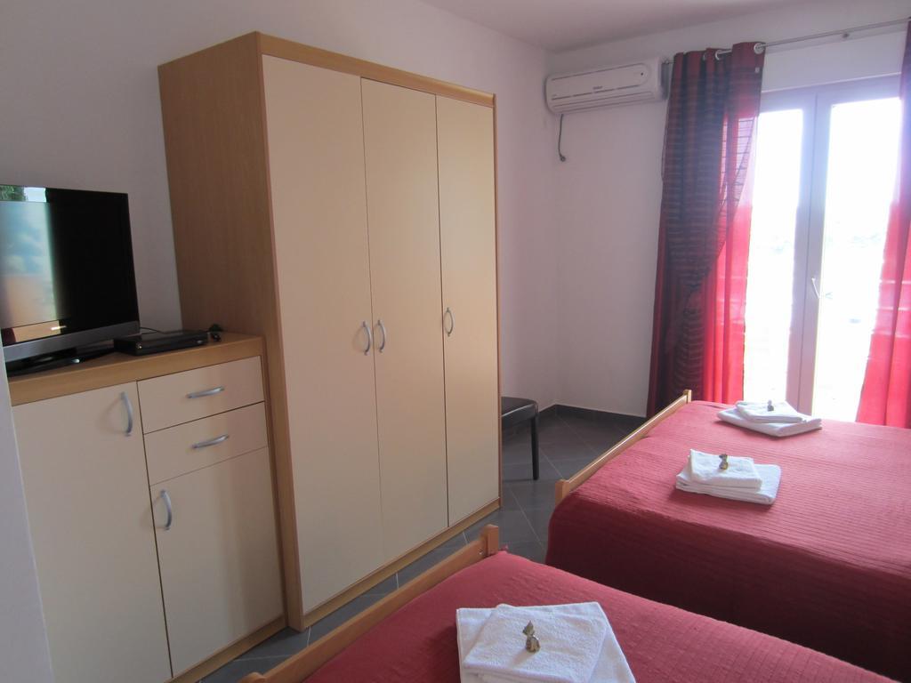Apartments Saldun Trogir Eksteriør bilde